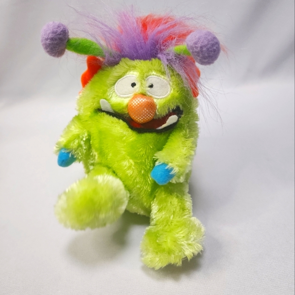 Gemmy Monster Maniacs Animated Plush Madge Green Sings Works Great